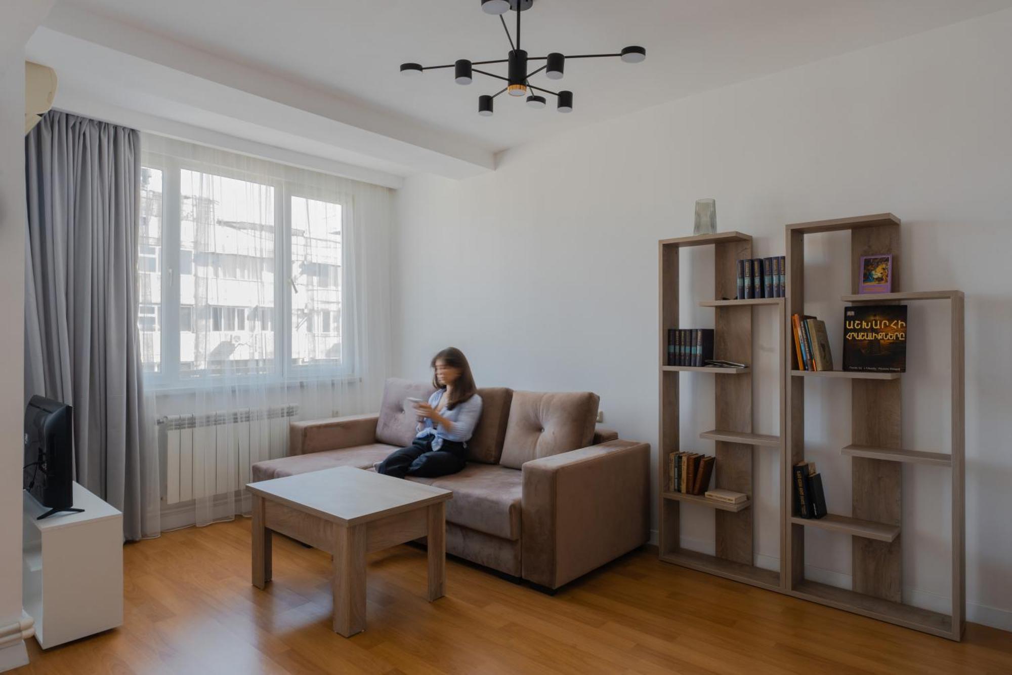 Saryan Retreat Balcony Bliss Self-Checkin Keygo 36 Apartment Ереван Екстериор снимка
